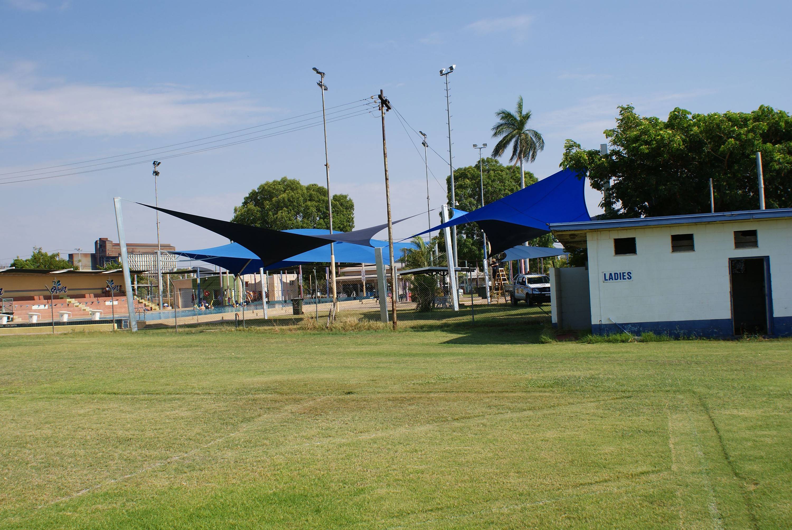 toile d'ombrage en France