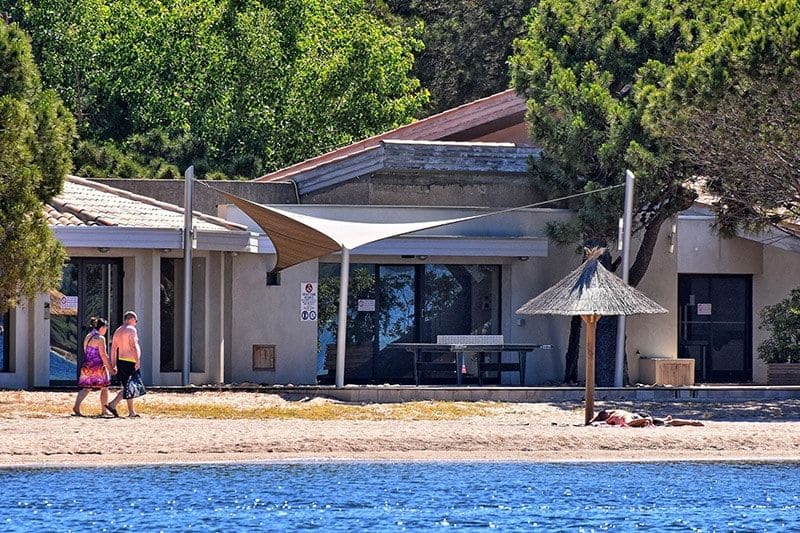 toile d'ombrage pour camping