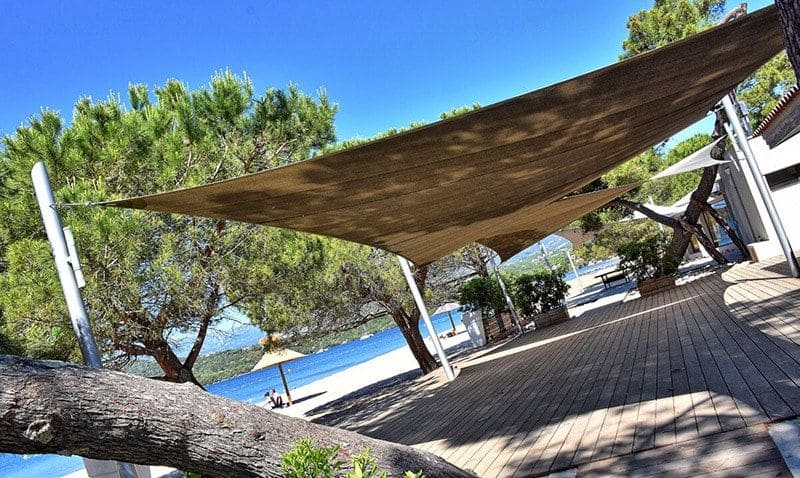 toile d'ombrage pour camping