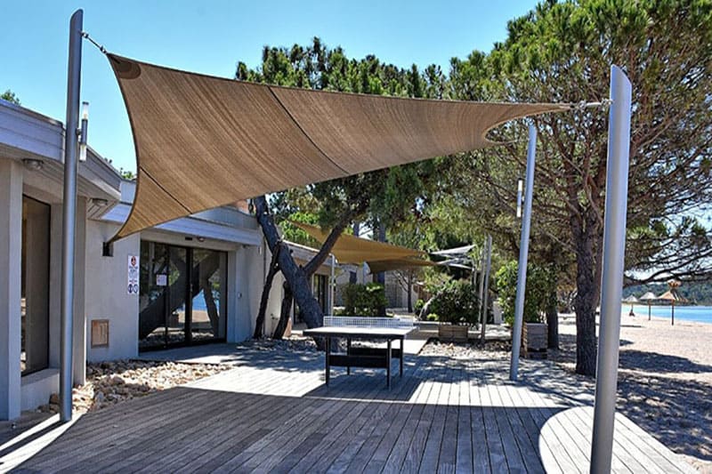 toile d'ombrage pour camping