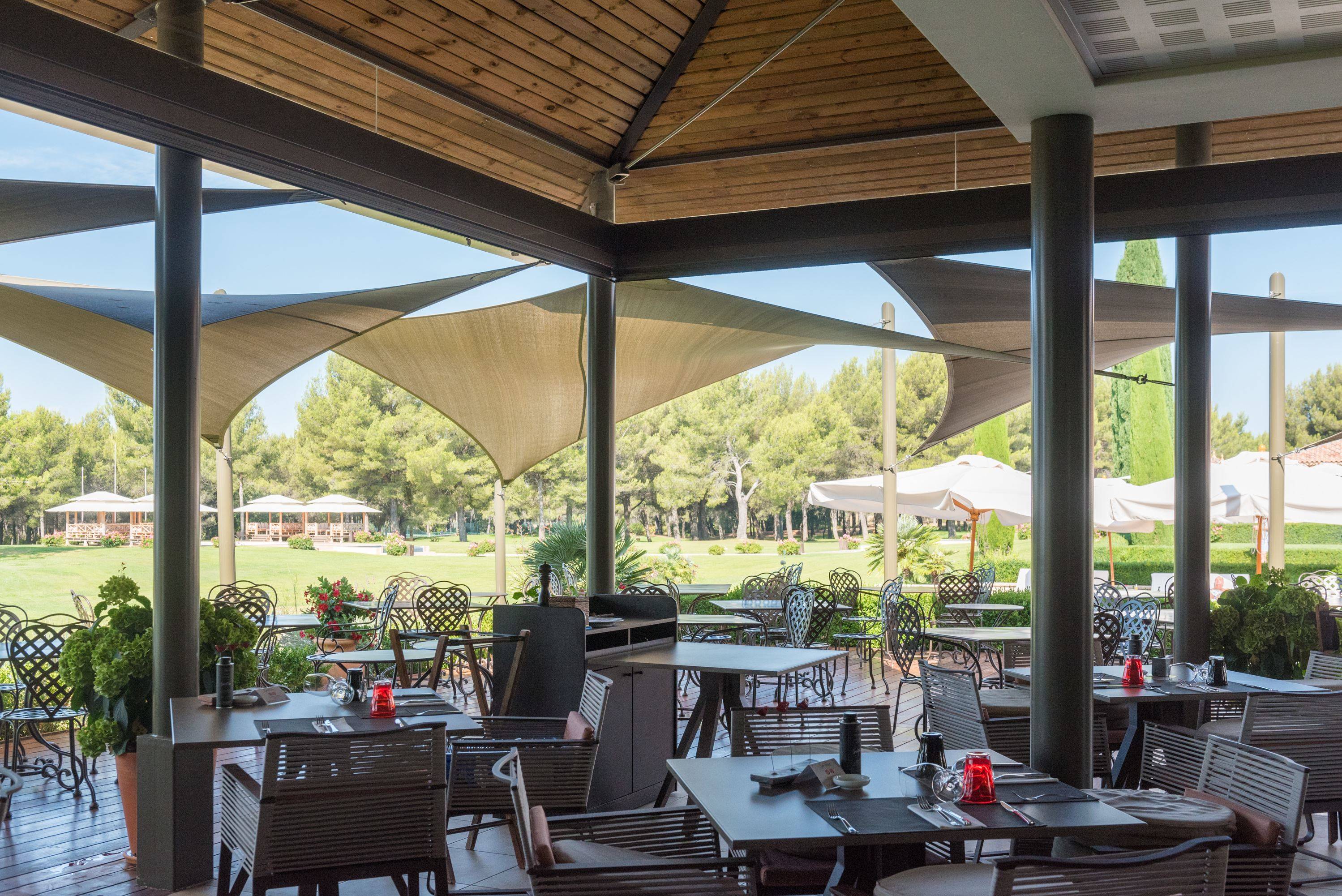 voile d'ombrage pour hotel