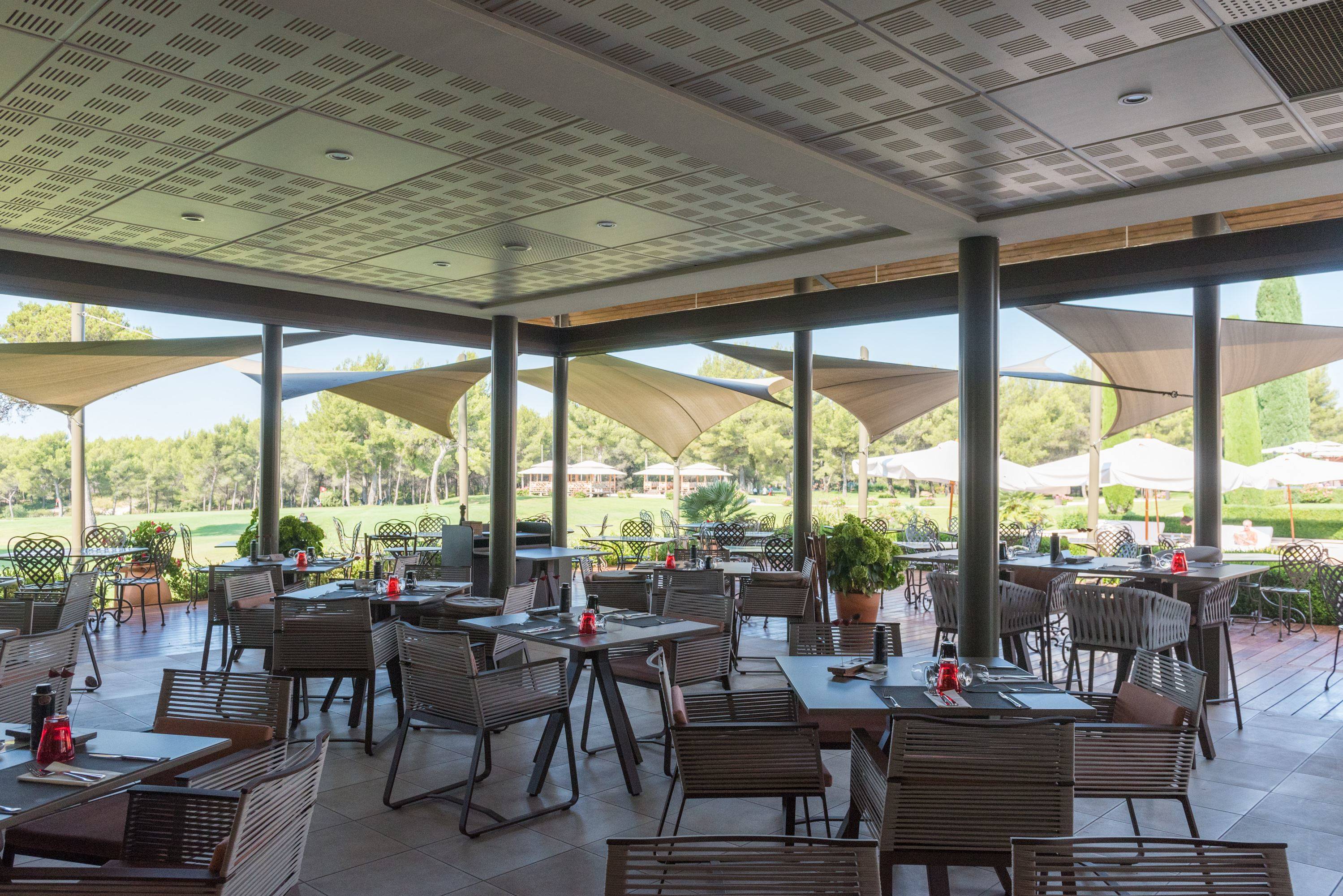 voile d'ombrage pour hotel