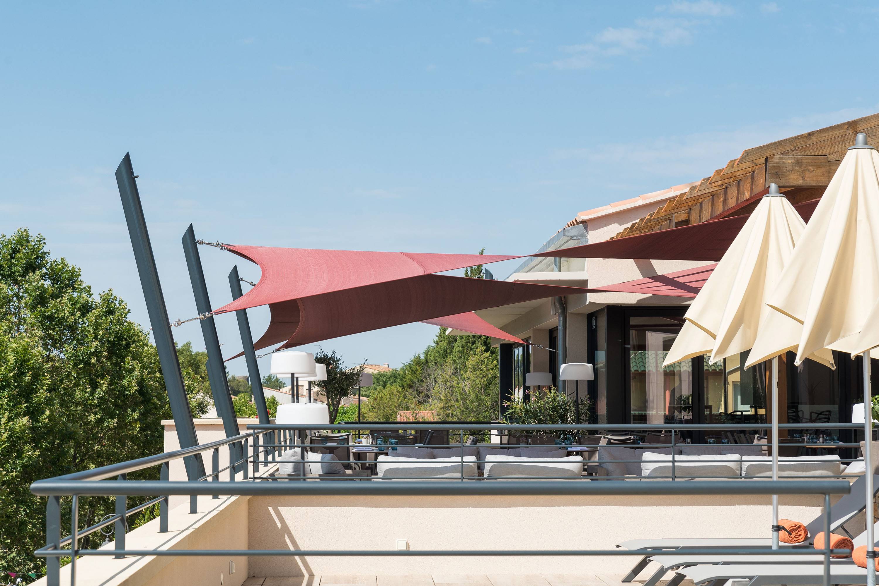 voile d'ombrage pour piscine