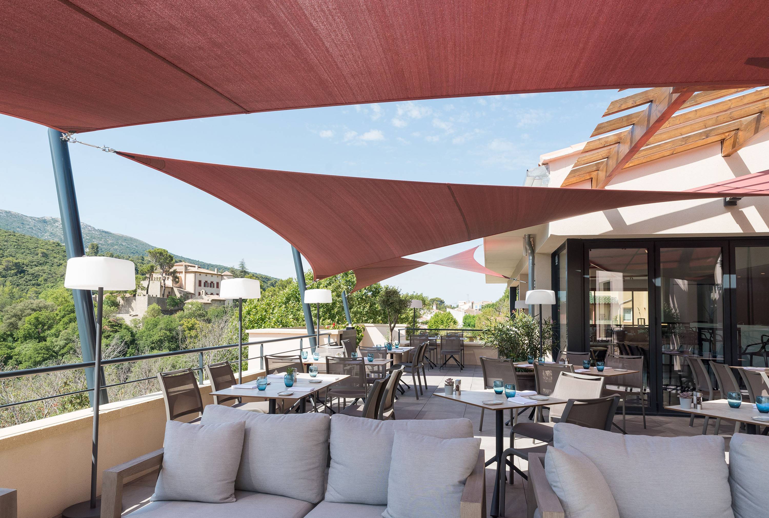 voile d'ombrage pour piscine