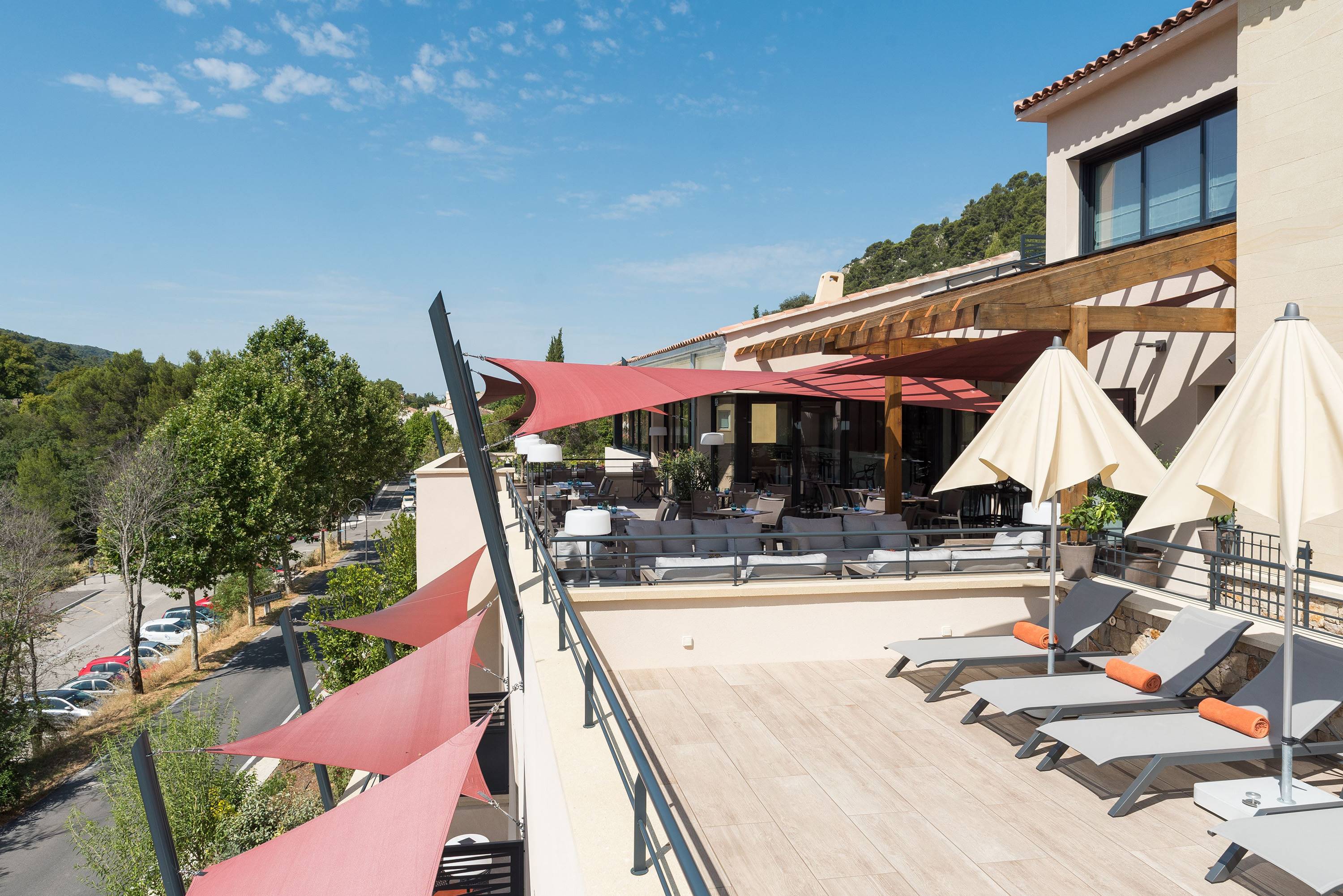 voile d'ombrage pour piscine