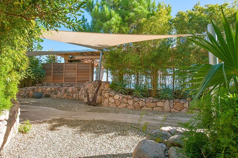 toile d'ombrage pour restaurant