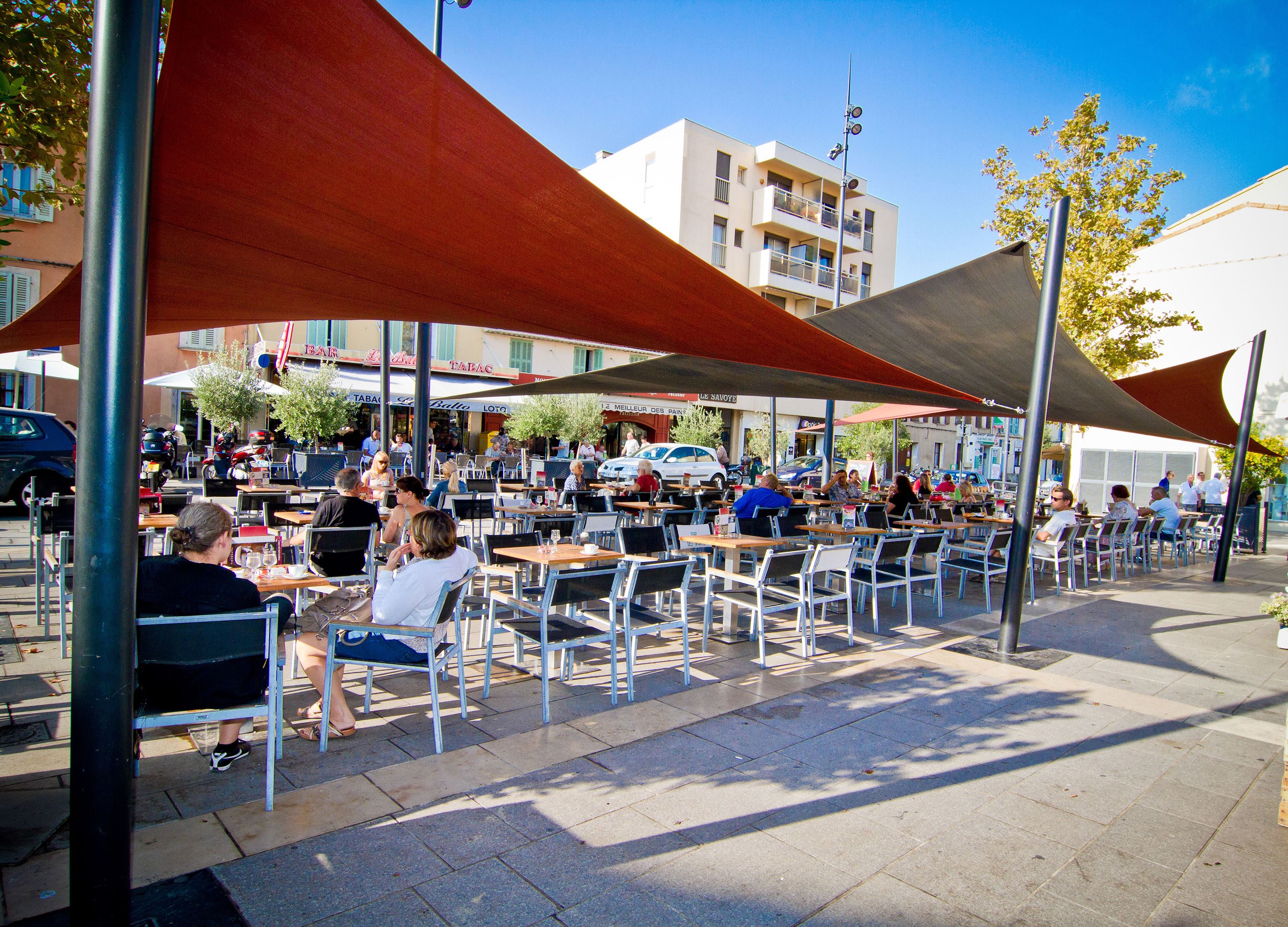 toile d'ombrage pour terrasse