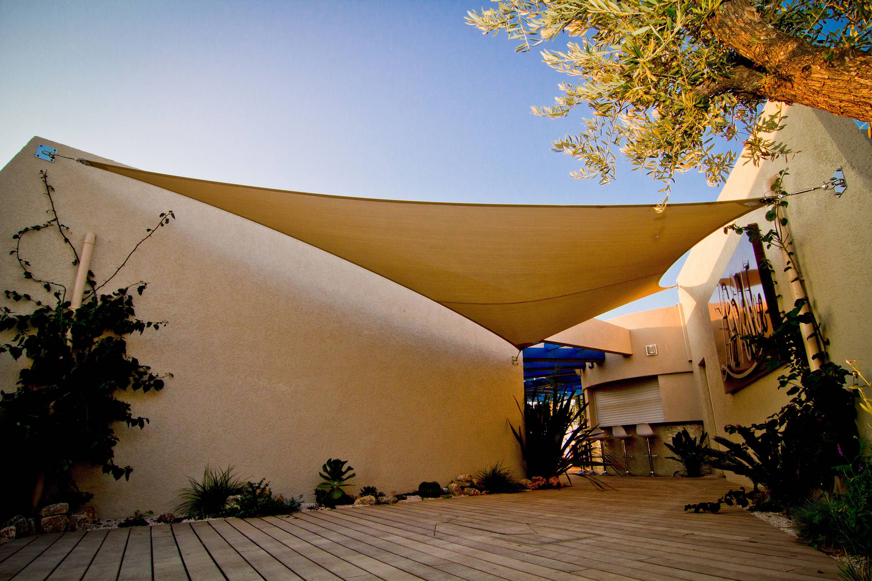 toile d'ombrage en france