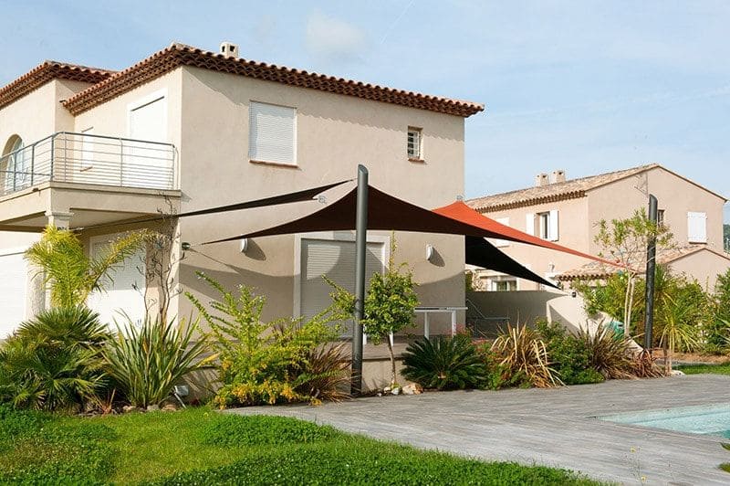 voile d'ombrage pour piscine