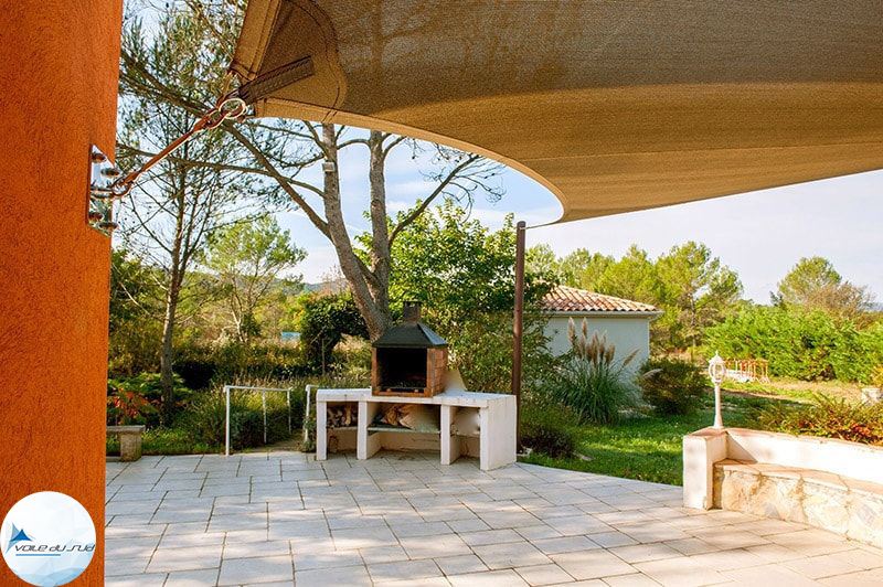 voile d'ombrage pour villa