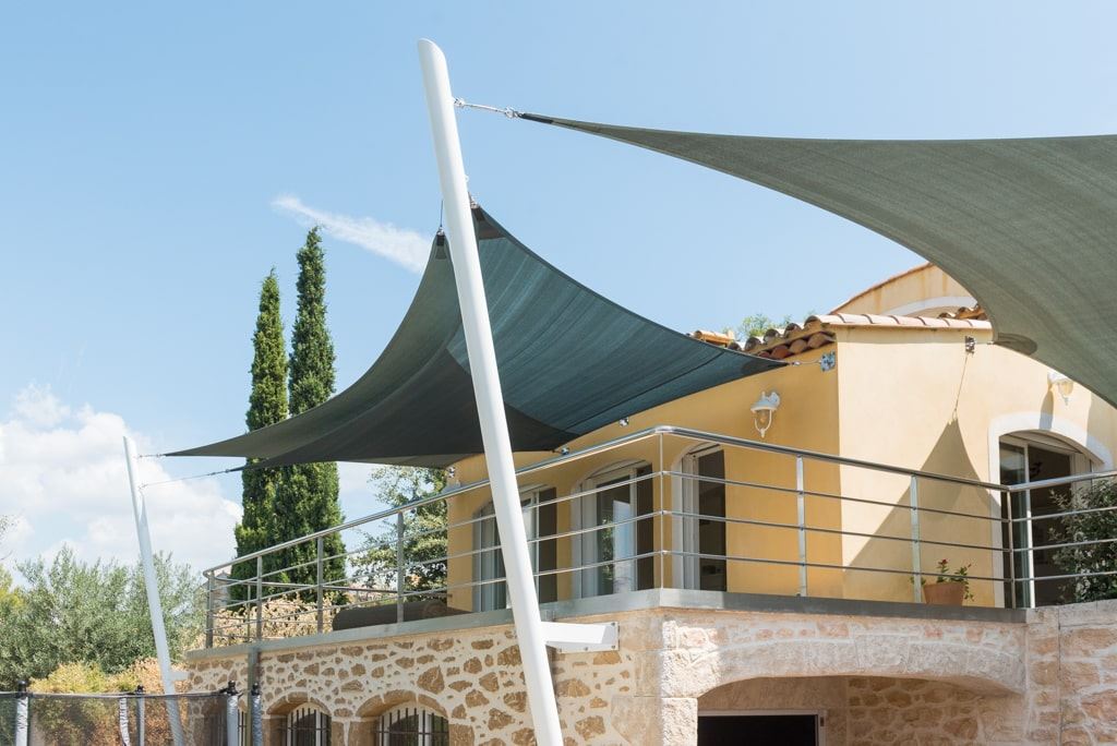 toile d'ombrage sur mesure